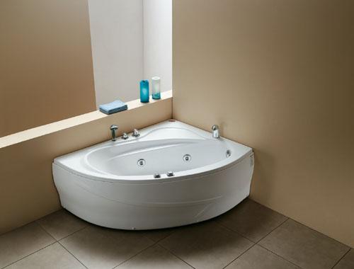 家居浴缸秀身段