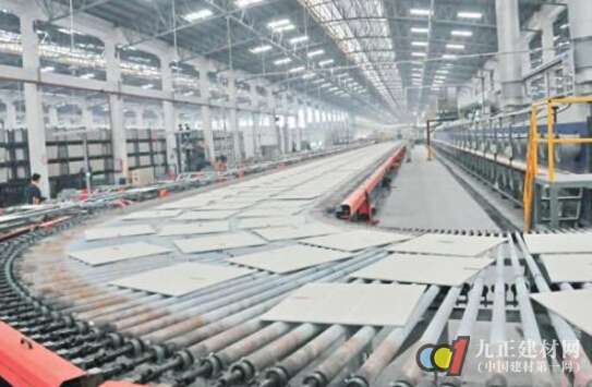 �մ���ҵ����ש����ǰ�����Ȼ����½�